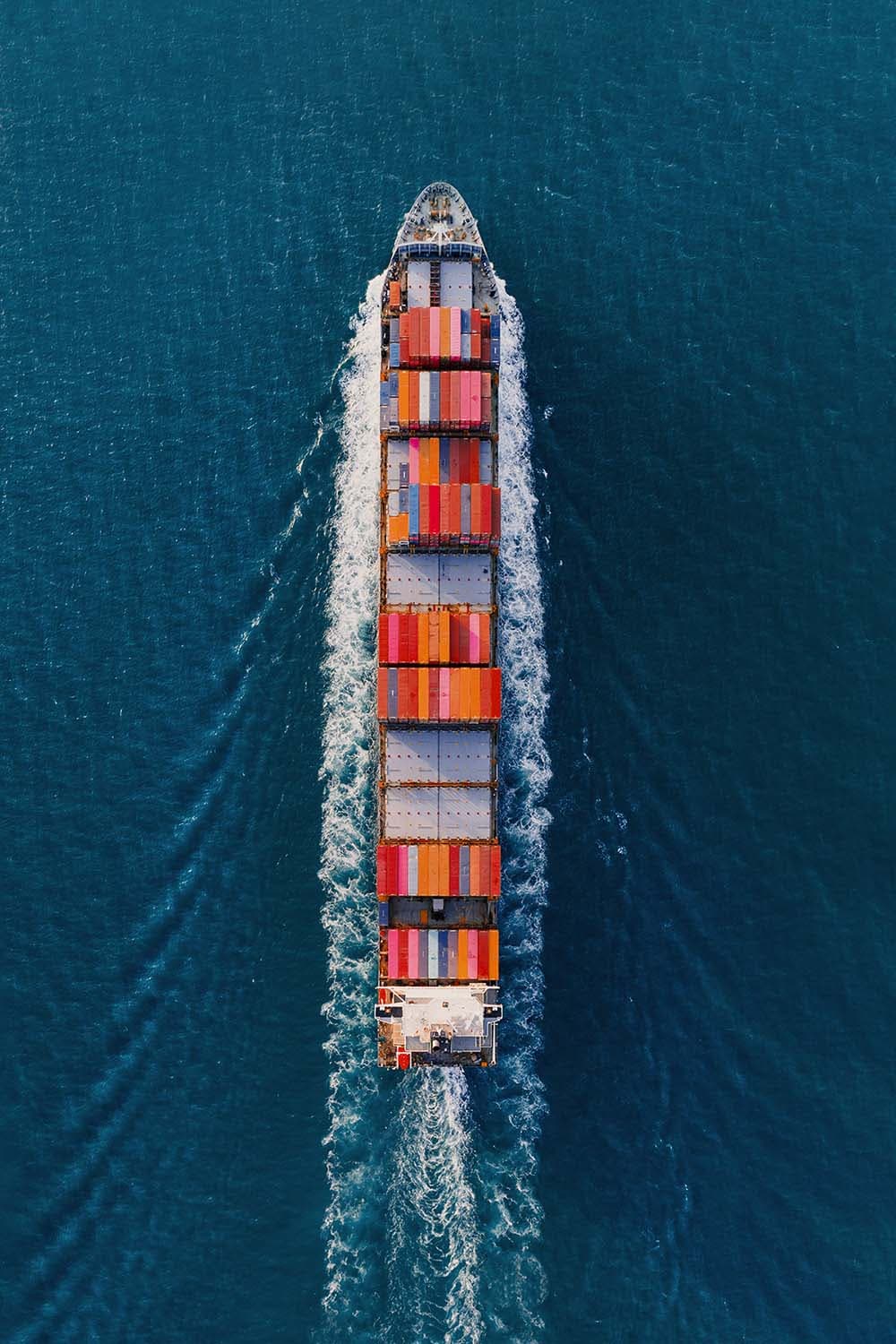 container-ship-carrying